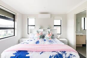 Head to great ocean  bowling point cook