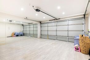 Head to great ocean  bowling point cook