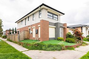 Head to great ocean  bowling point cook