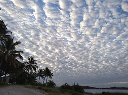 Log Cabin On And Overlooking a 9km Lagoon