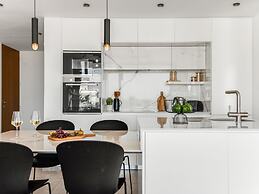 Sanders Gaia Bright 2 Bdr Apt With Sea View