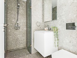 Sanders Gaia Bright 2 Bdr Apt With Sea View