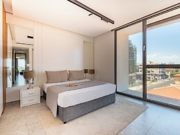 Sanders Gaia Bright 2 Bdr Apt With Sea View