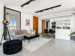 Sanders Gaia Bright 2 Bdr Apt With Sea View