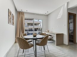 Sanders Crystal - Charming  1-bdr Apt w Balcony