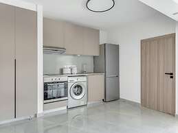 Sanders Crystal - Cozy 1-bdr Apt w City View