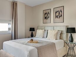 Sanders Crystal - Cozy 1-bdr Apt w City View