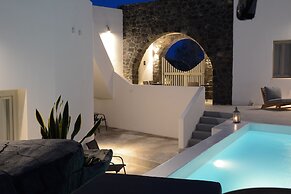 Noir Santorini