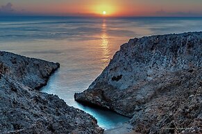 Calergi 11-superior Design 2 Bdr Maisonette. Beaches-sunsets-mindful E