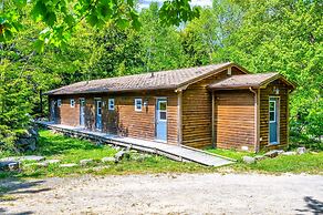 Mersey River Chalets a nature retreat