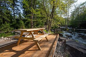 Mersey River Chalets a nature retreat