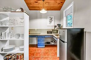 Mersey River Chalets a nature retreat