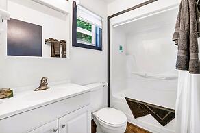 Mersey River Chalets a nature retreat