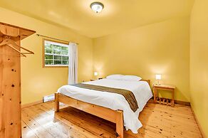 Mersey River Chalets a nature retreat