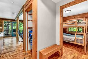 Mersey River Chalets a nature retreat