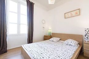 Alexandra Apartments