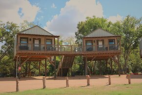 3 Son's Rio Cibolo - Birdhouse Cabin