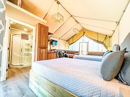 3 Son's Rio Cibolo - Birdhouse Cabin