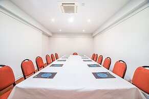 Yellow Praia Monte Gordo