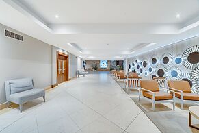 Yellow Praia Monte Gordo