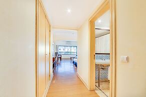 Yellow Praia Monte Gordo