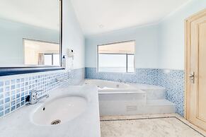 Yellow Praia Monte Gordo