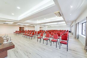 Yellow Praia Monte Gordo