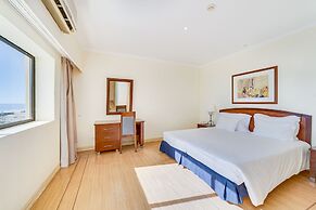 Yellow Praia Monte Gordo