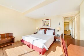 Yellow Praia Monte Gordo