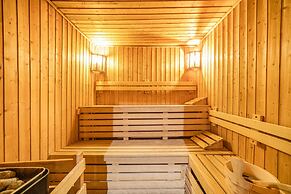 Yellow Praia Monte Gordo