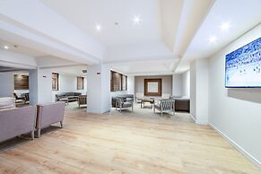 Yellow Praia Monte Gordo