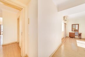 Yellow Praia Monte Gordo