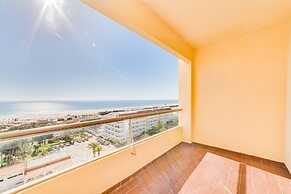 Yellow Praia Monte Gordo