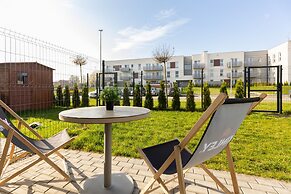 Warsaw Apartment With Terrace by Renters