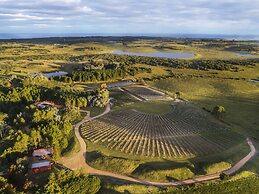 LUZ Culinary Wine Lodge