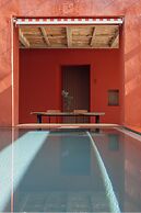 LUZ Culinary Wine Lodge