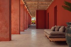 LUZ Culinary Wine Lodge