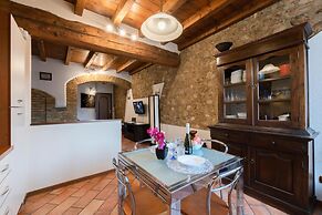 Laura - Center Sal - Child Friendly