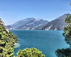 Laura - Center Sal - Child Friendly