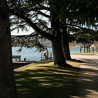 Laura - Center Sal - Child Friendly