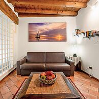 Laura - Center Sal - Child Friendly