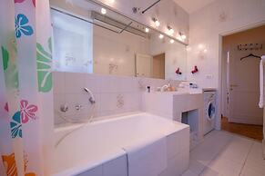 Rossella Lake View in Sal