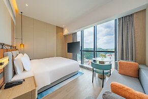 Holiday Inn Zhuhai City Center by IHG