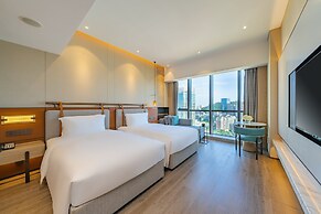Holiday Inn Zhuhai City Center by IHG