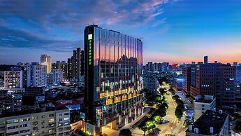 Holiday Inn Zhuhai City Center by IHG