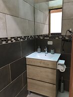 Alisson Hotel & Restaurant