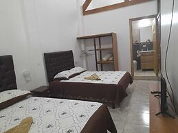 Alisson Hotel & Restaurant