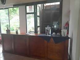 Alisson Hotel & Restaurant