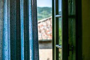 Borgo San Polino a Charming Eco-lodge