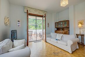 Connie s Apartment in Monvalle